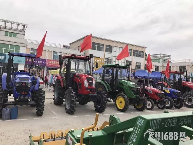 乘农机下乡 造福泰安百姓